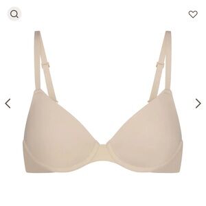 Skims fits everybody bra